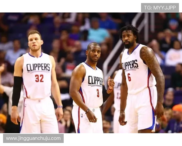 保罗快船时期季后赛对决火箭的精彩瞬间与战术分析