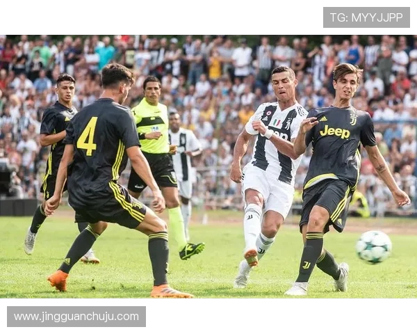 尤文图斯与拜仁慕尼黑的巅峰对决尽在腾讯视频精彩直播中